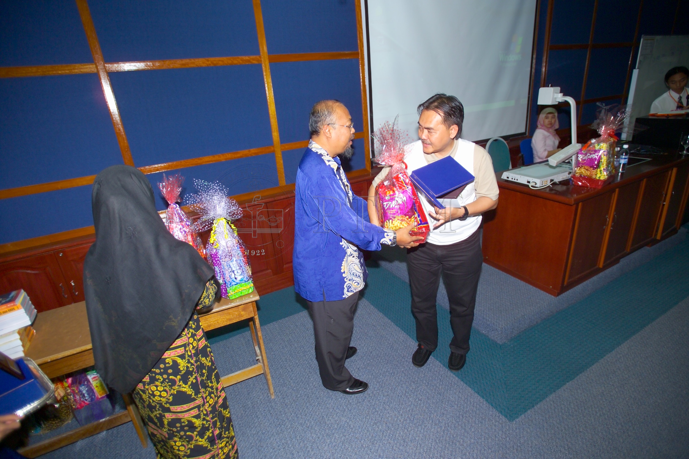 PTPM 05 20 puisi D9X30154